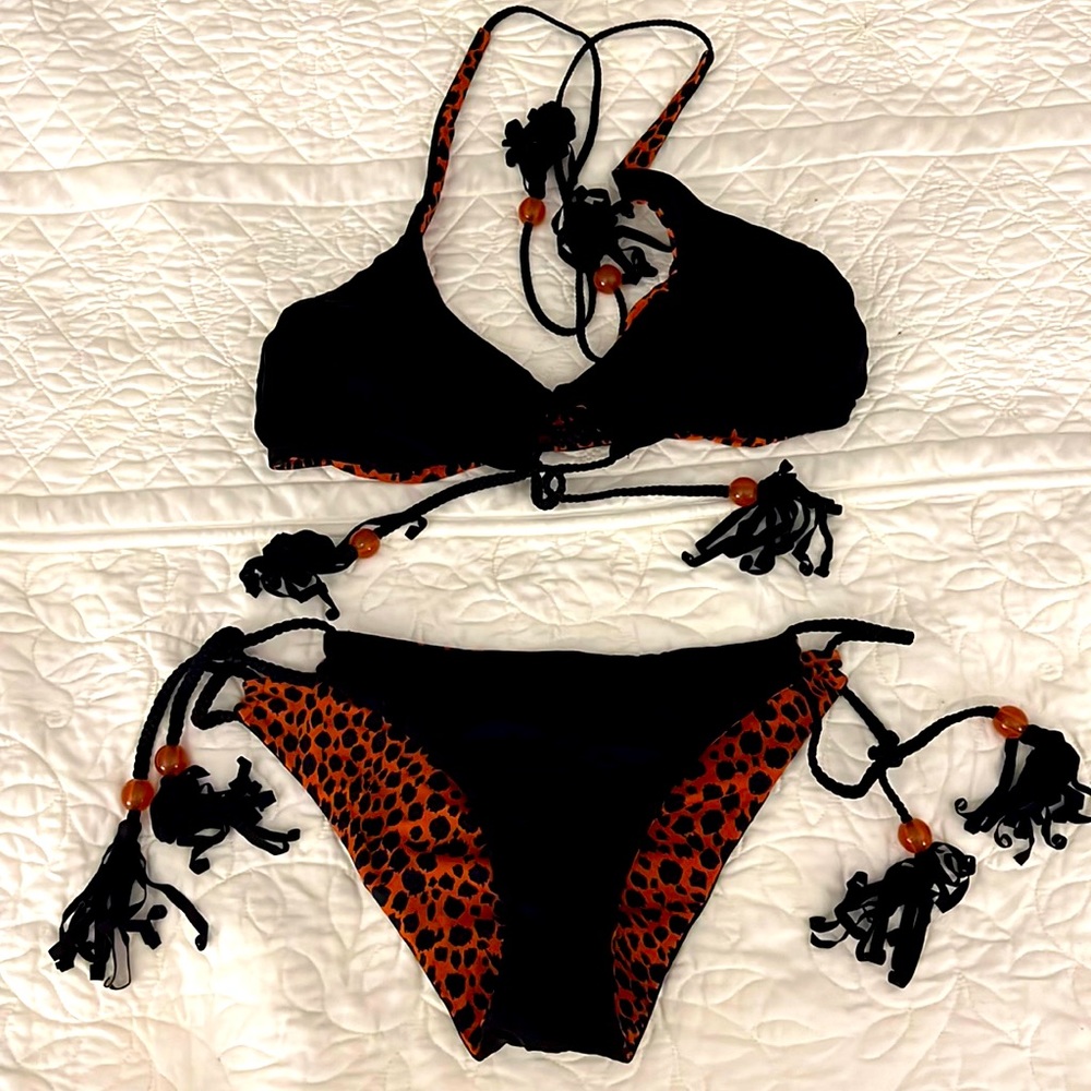 Reversible tie bikini
